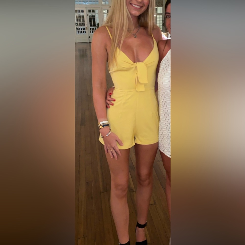 SUPERDOWN YELLOW ROMPER TIES IN FRONT